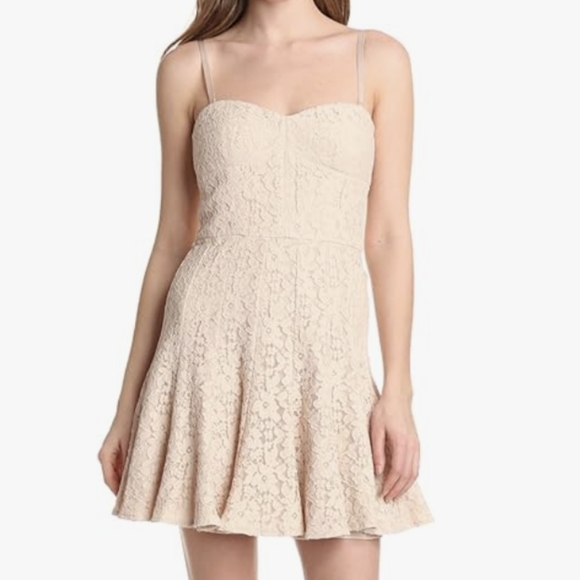 BCBGMaxAzria - Picture 15 of 16